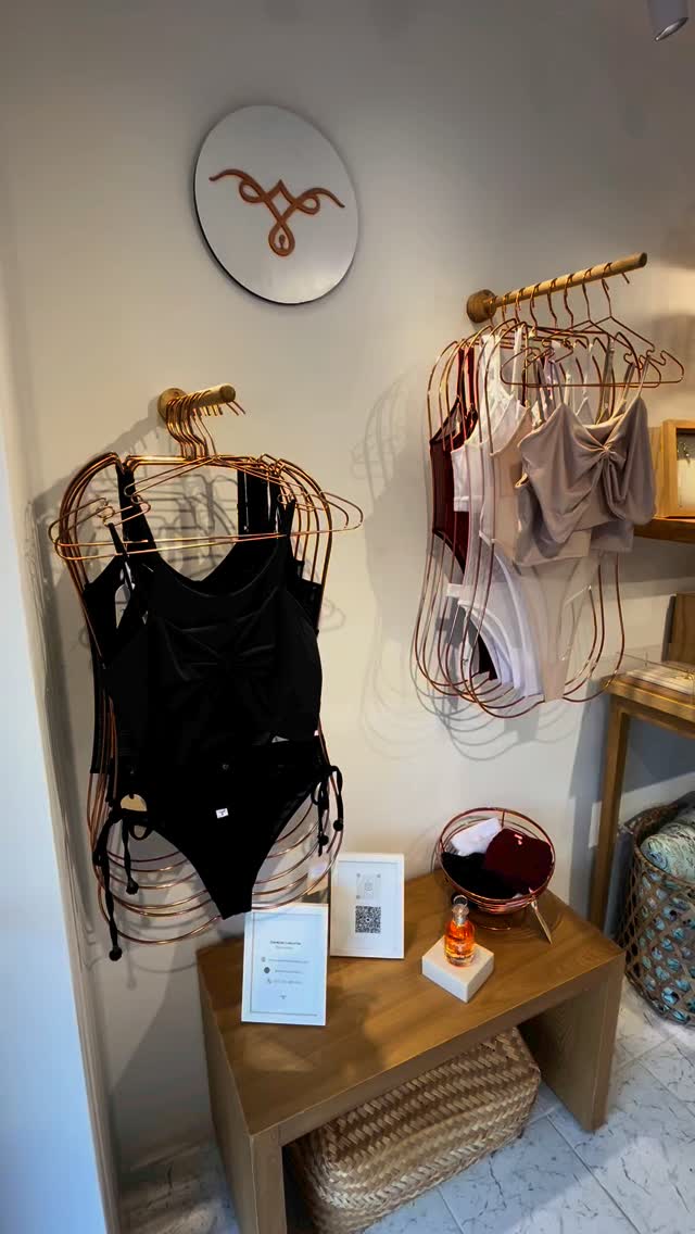 Un año en nuestra primer Tienda en el barrio Manila! 🤍 Pequeña,