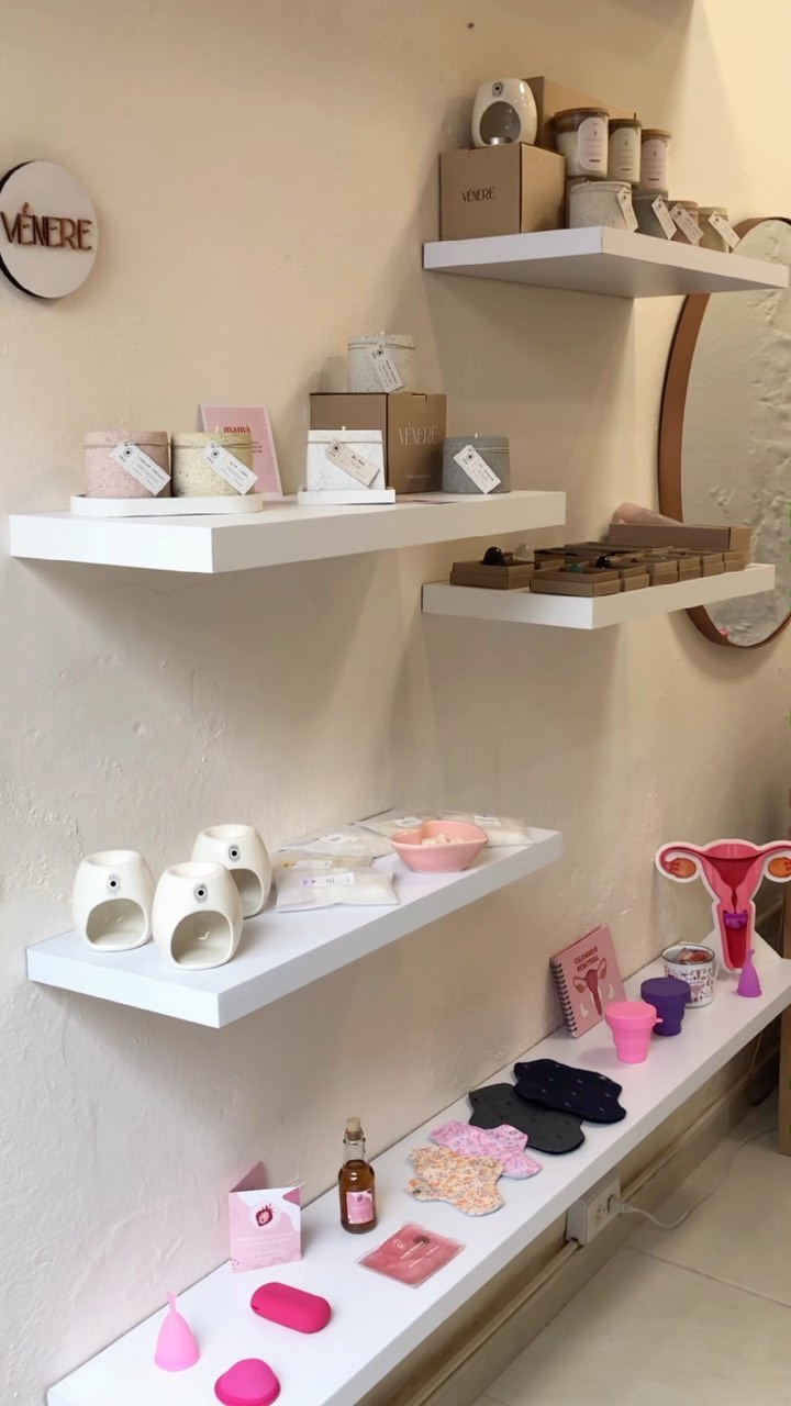 Visita nuestro Showroom al interior de @mijaartesanal ♥️ Encontrarás hermosas marcas que